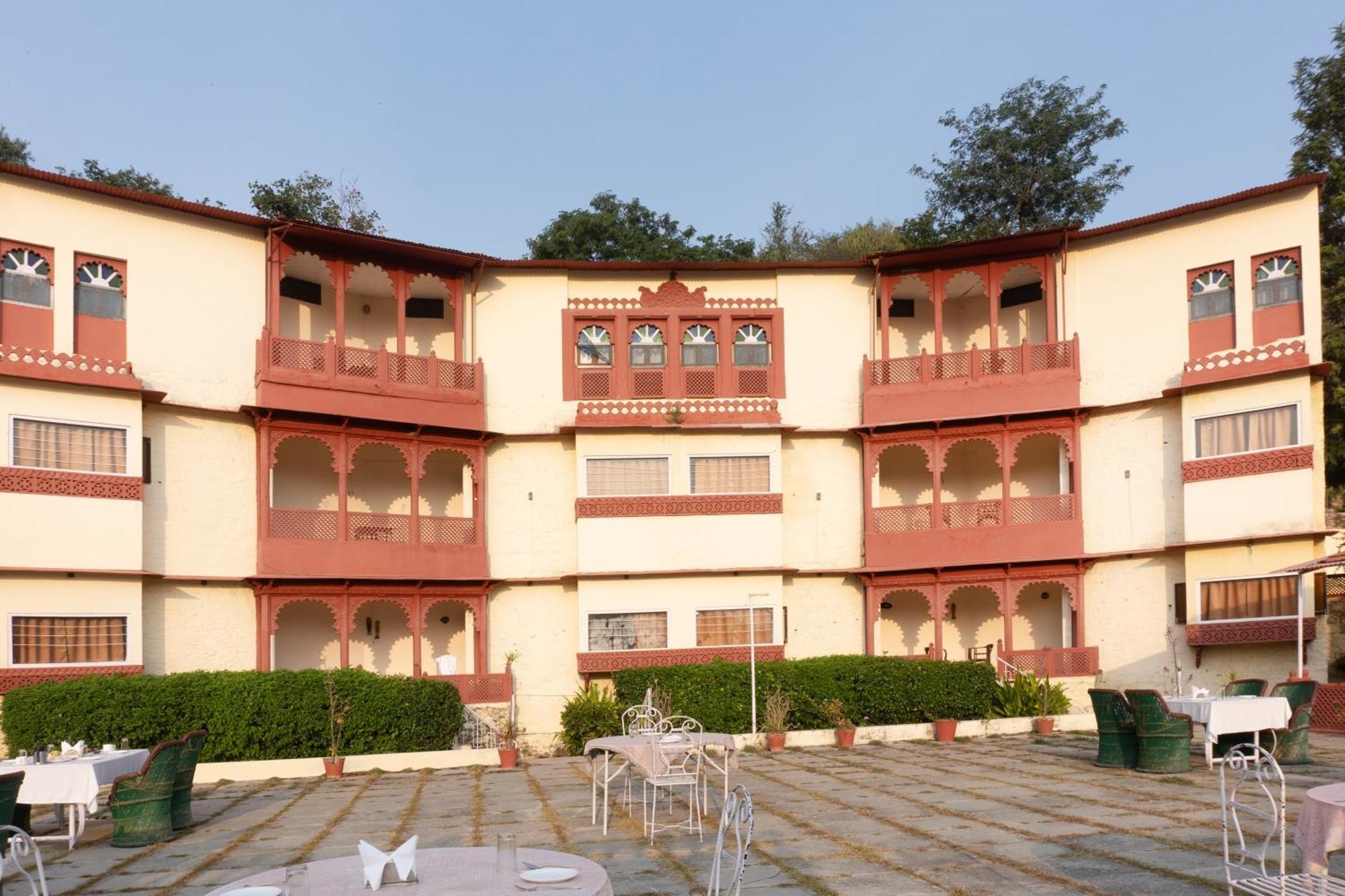 Treebo Kumbhal Castle, 2 Km From Kumbalgarh Fort Kumbhalgar Kültér fotó
